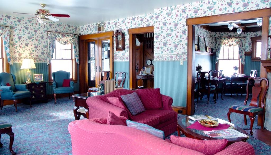 Arbor Hill Inn La Porte エクステリア 写真