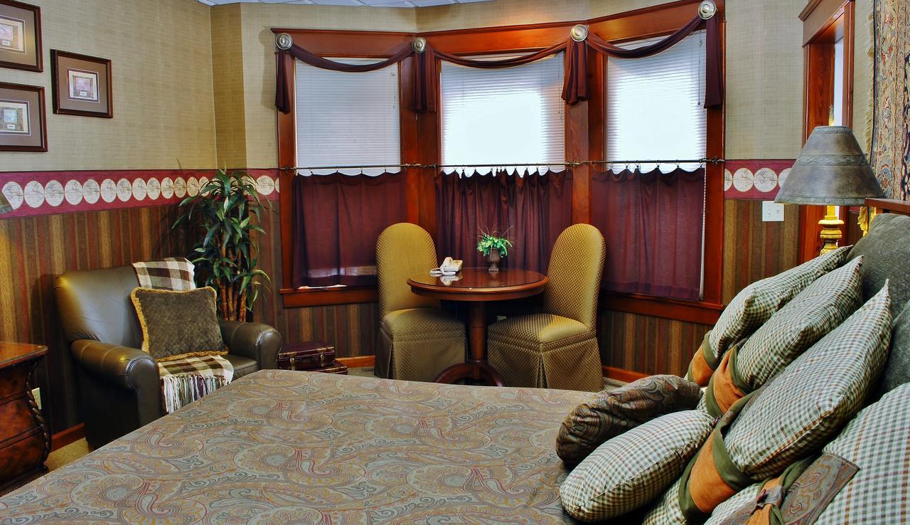 Arbor Hill Inn La Porte エクステリア 写真