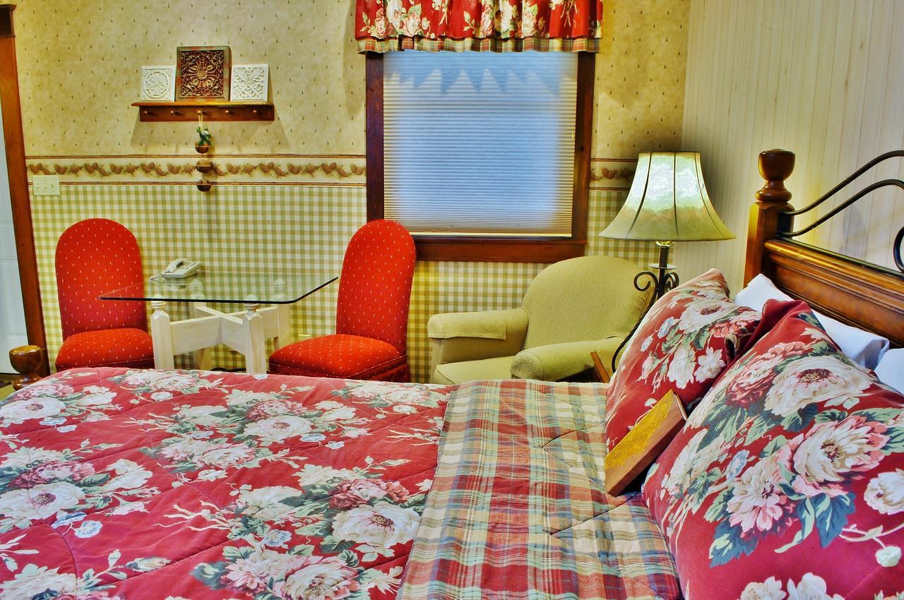 Arbor Hill Inn La Porte エクステリア 写真