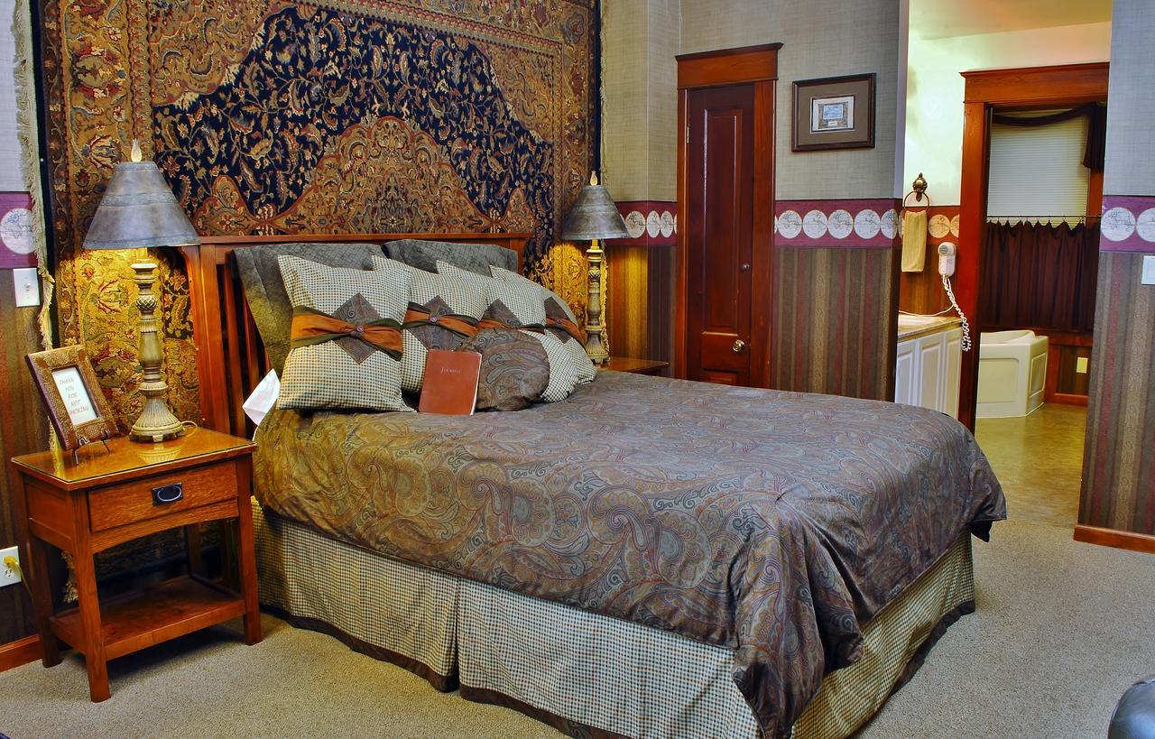 Arbor Hill Inn La Porte エクステリア 写真